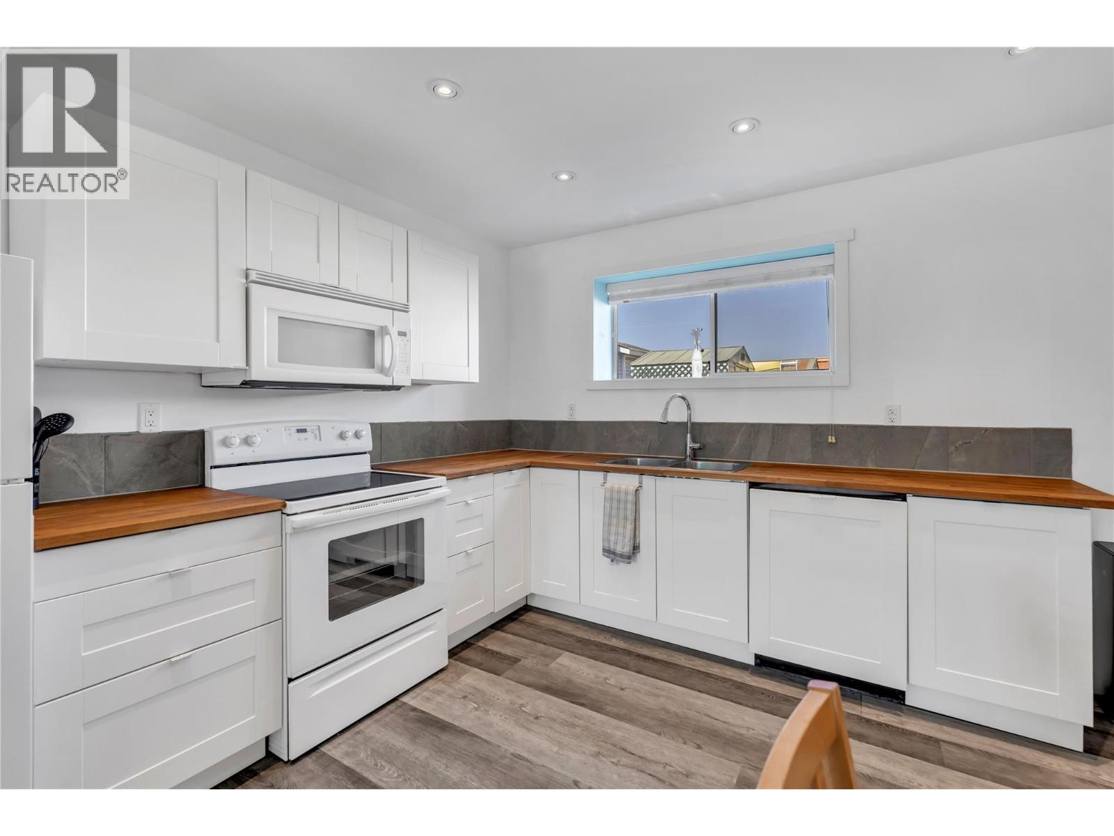 239 Roy Avenue, Penticton, British Columbia  V2A 8E5 - Photo 22 - 10382809