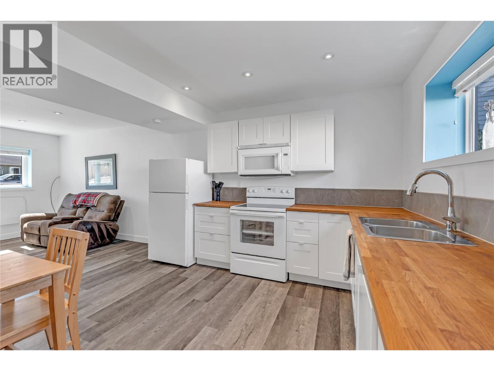 239 Roy Avenue, Penticton, British Columbia  V2A 8E5 - Photo 23 - 10382809