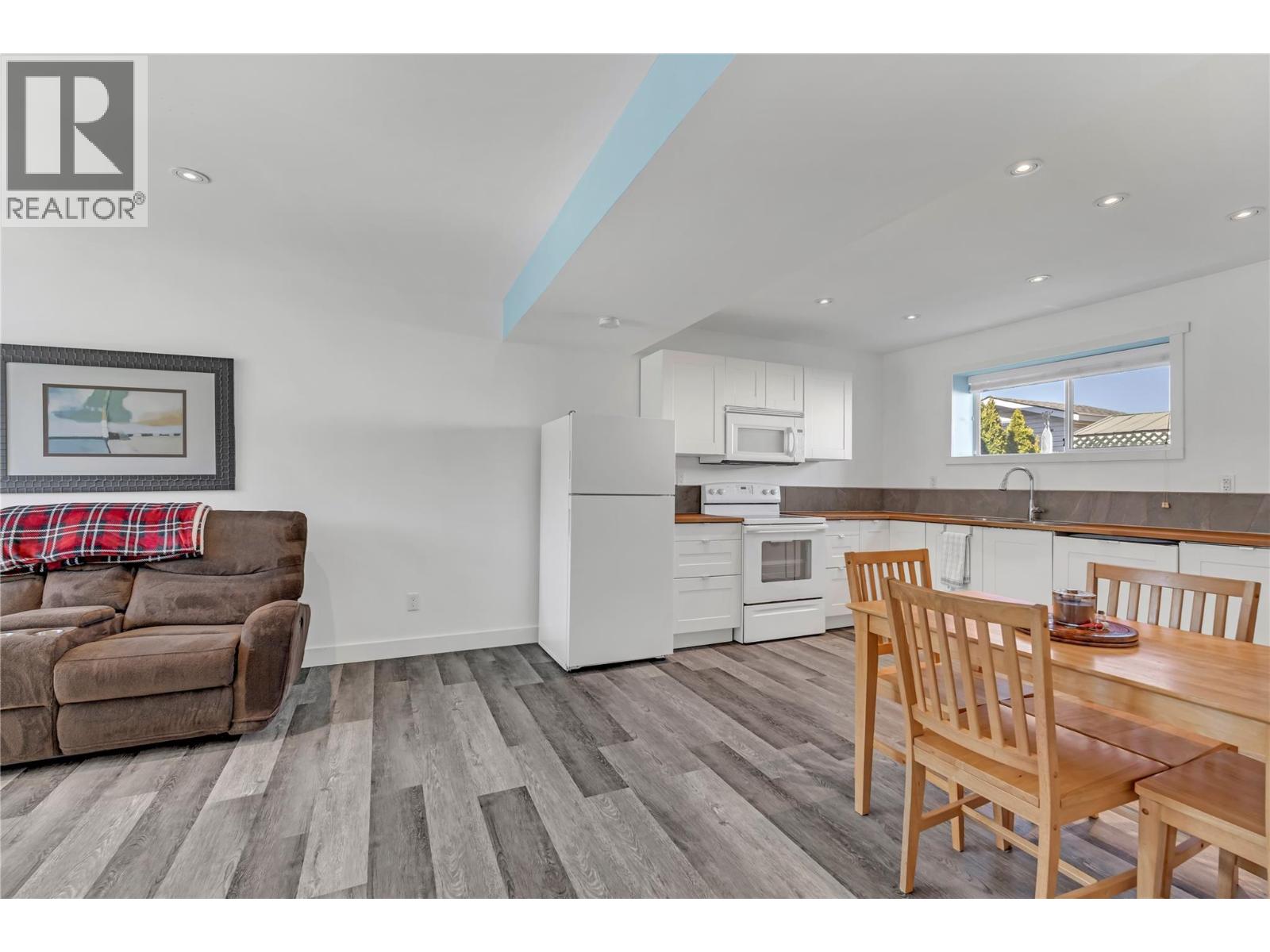 239 Roy Avenue, Penticton, British Columbia  V2A 8E5 - Photo 32 - 10382809