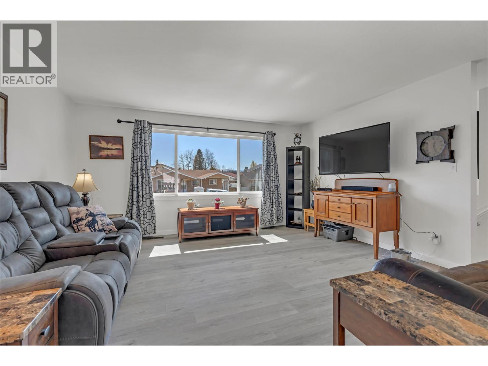 239 Roy Avenue, Penticton, British Columbia  V2A 8E5 - Photo 5 - 10382809