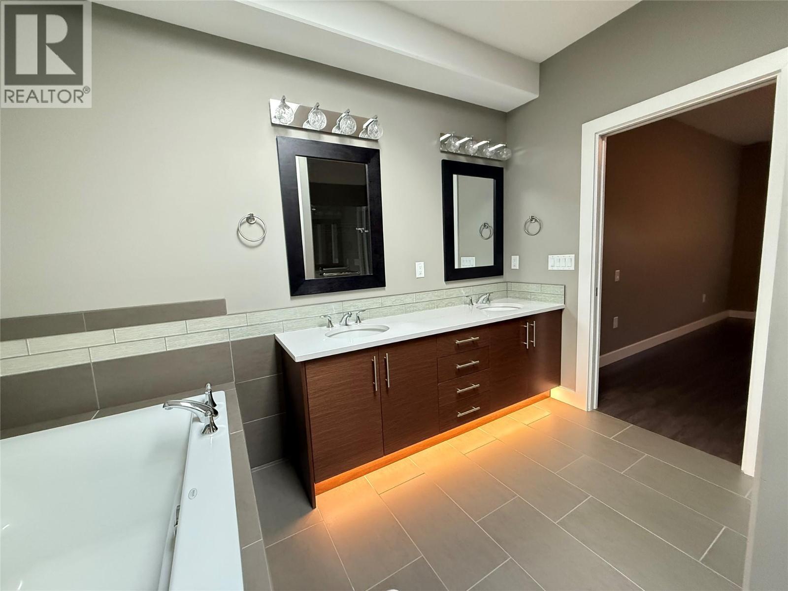 170 Stocks Crescent Unit# 169, Penticton, British Columbia  V2A 9C6 - Photo 10 - 10382702