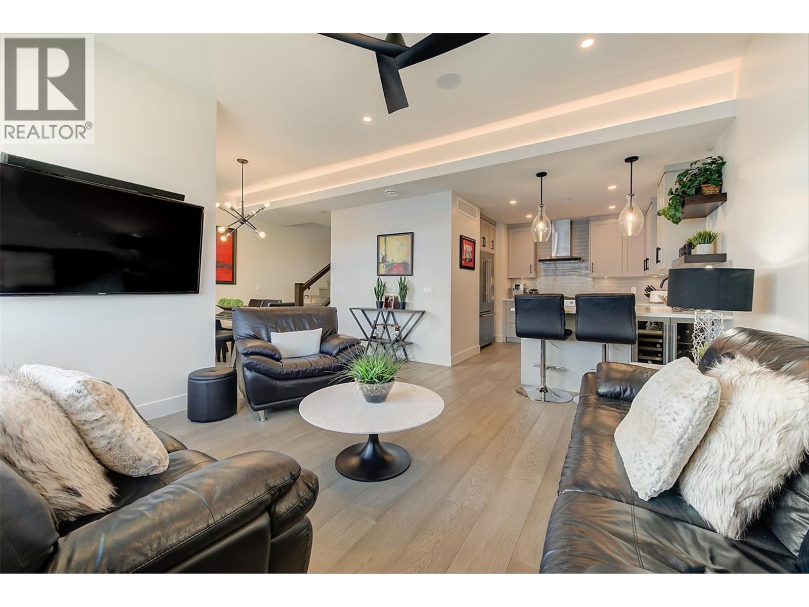 5991 Princess Street, Peachland, British Columbia  V0H 1X7 - Photo 15 - 10382532