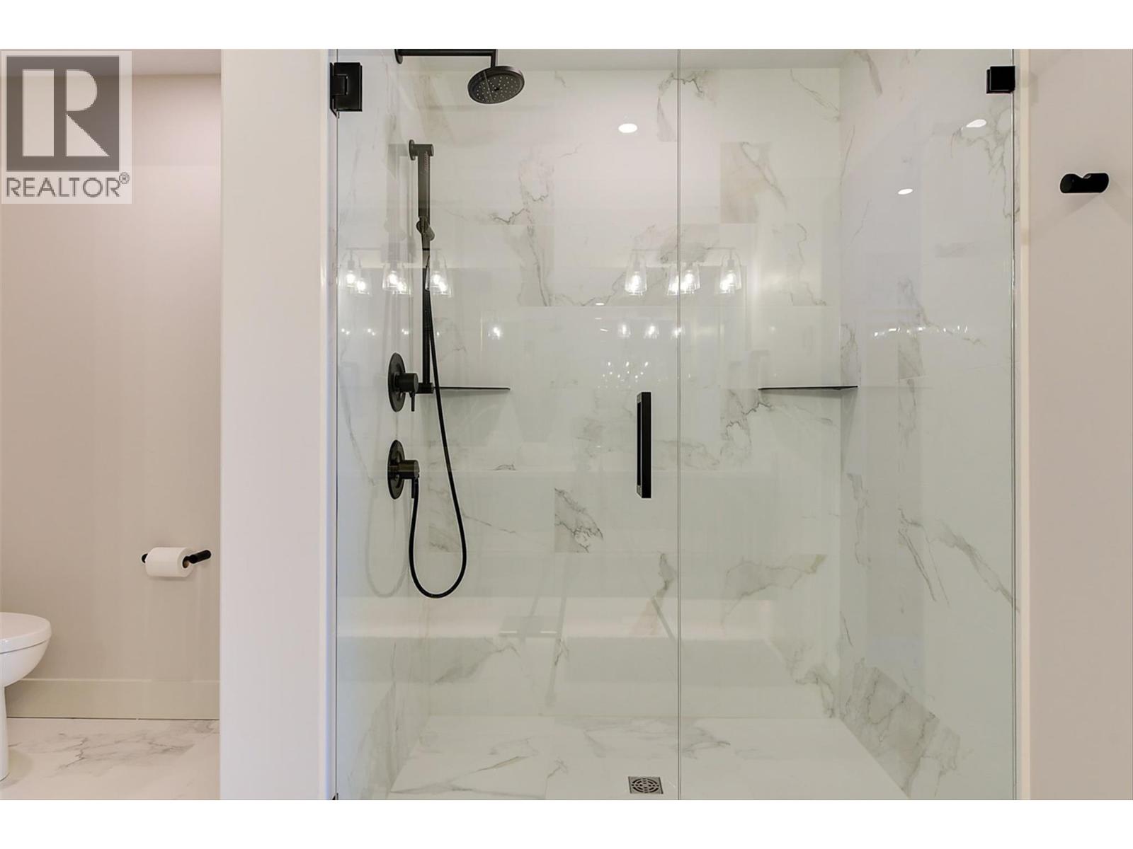 5991 Princess Street, Peachland, British Columbia  V0H 1X7 - Photo 28 - 10382532