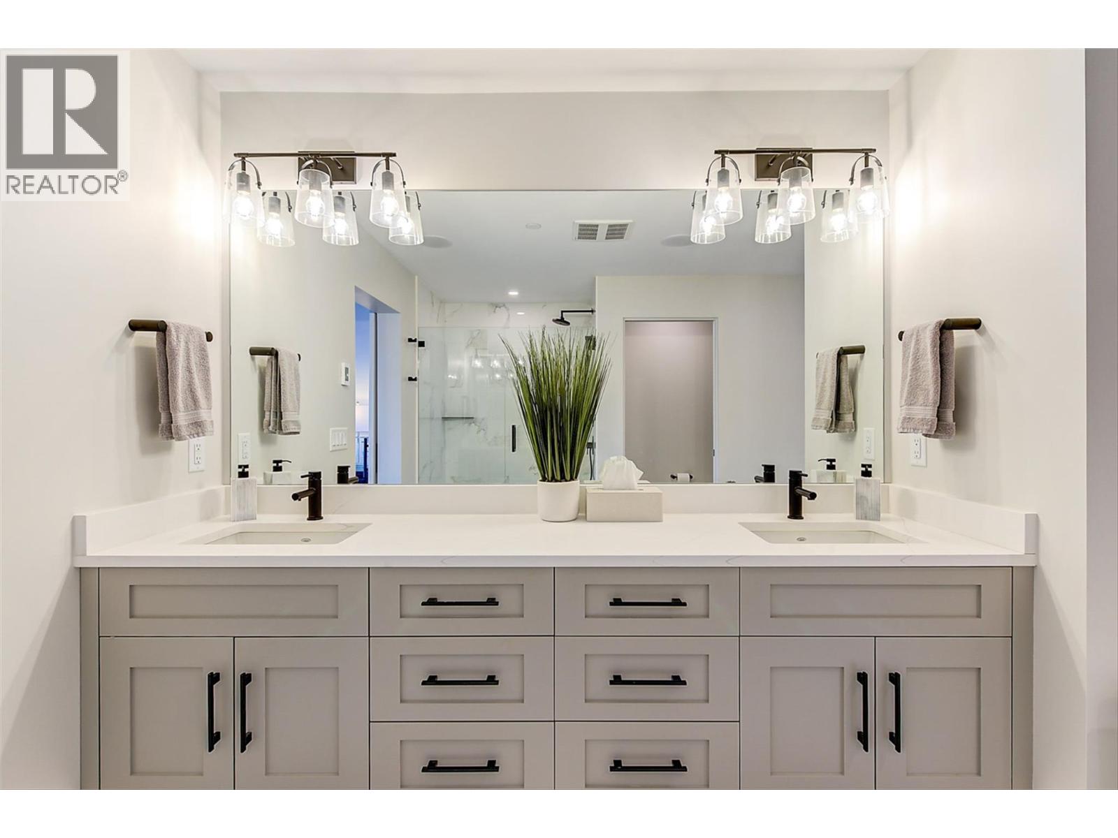 5991 Princess Street, Peachland, British Columbia  V0H 1X7 - Photo 30 - 10382532