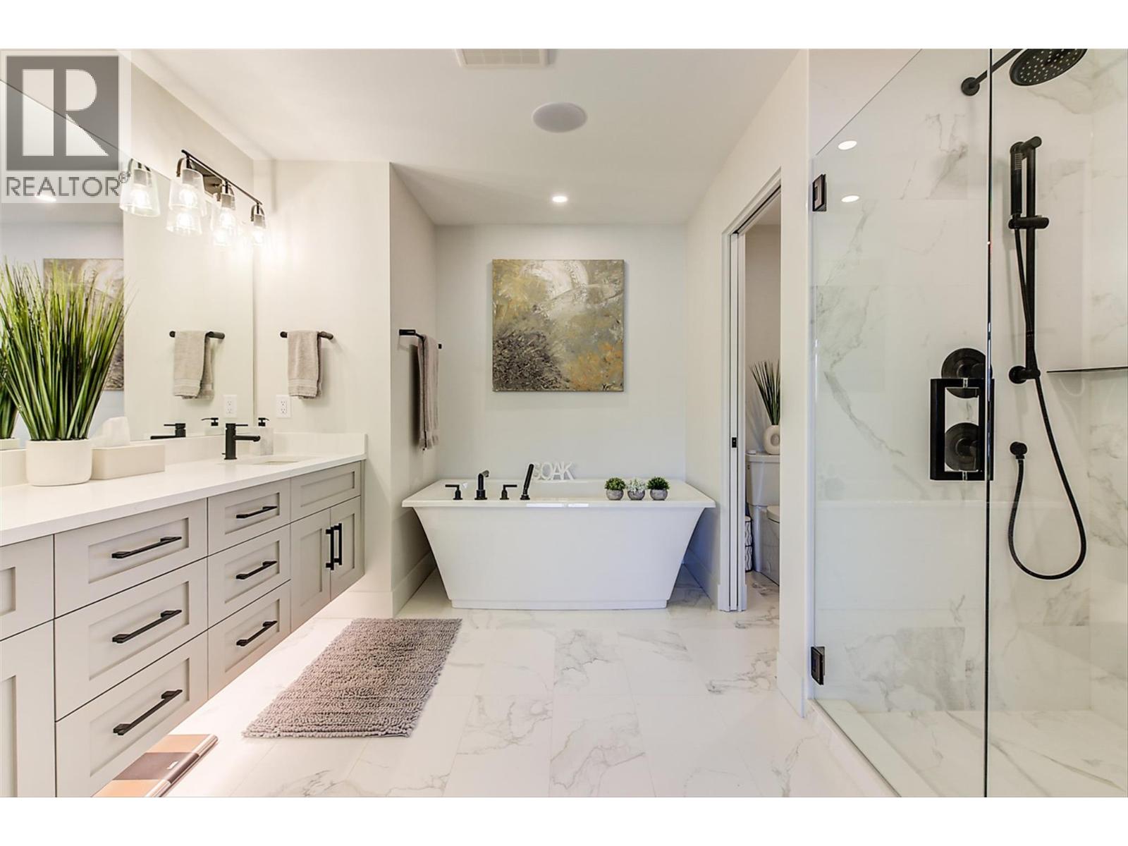 5991 Princess Street, Peachland, British Columbia  V0H 1X7 - Photo 31 - 10382532