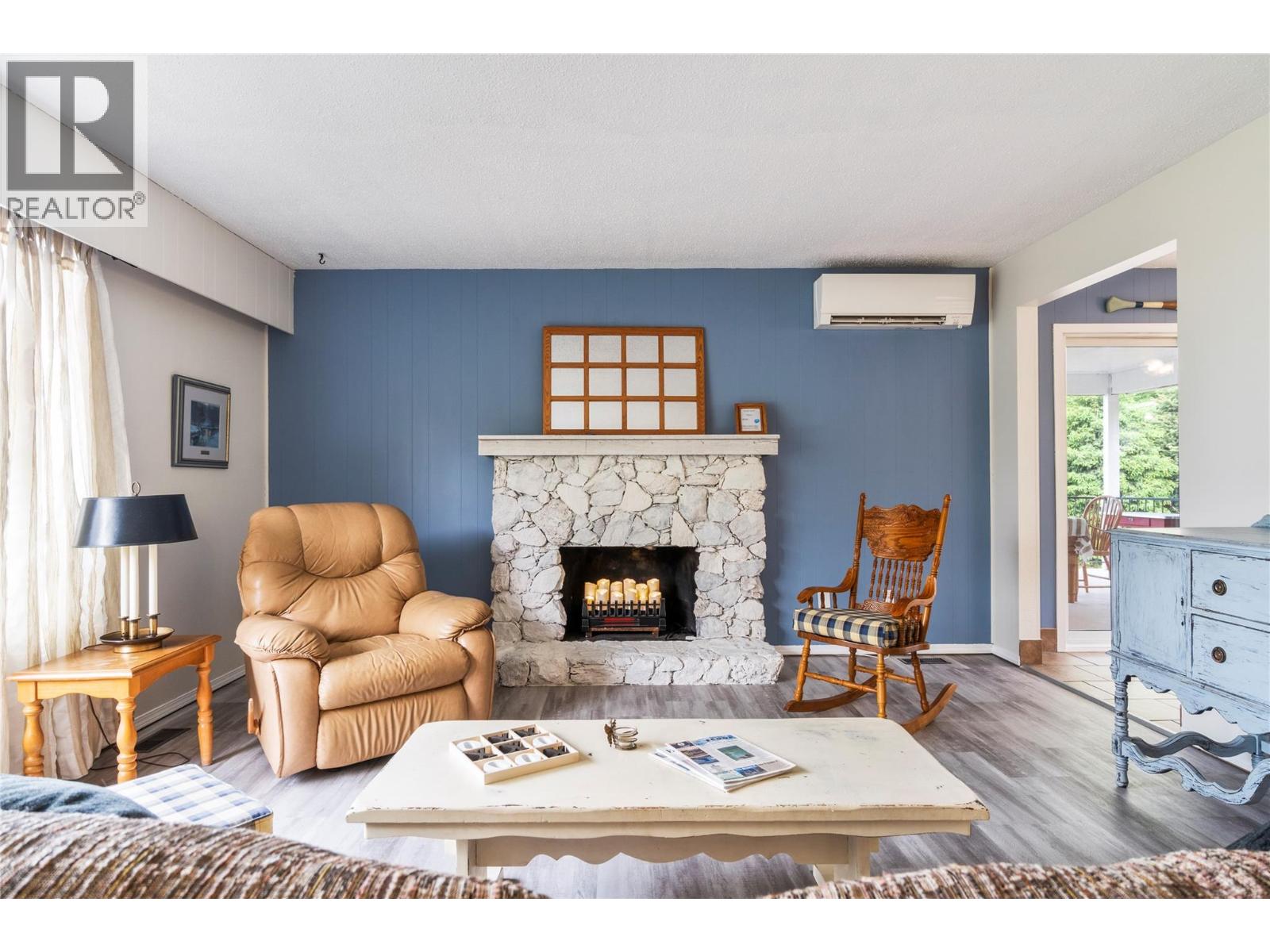 5271 Chasey Road, Celista, British Columbia  V0E 1M6 - Photo 10 - 10382985