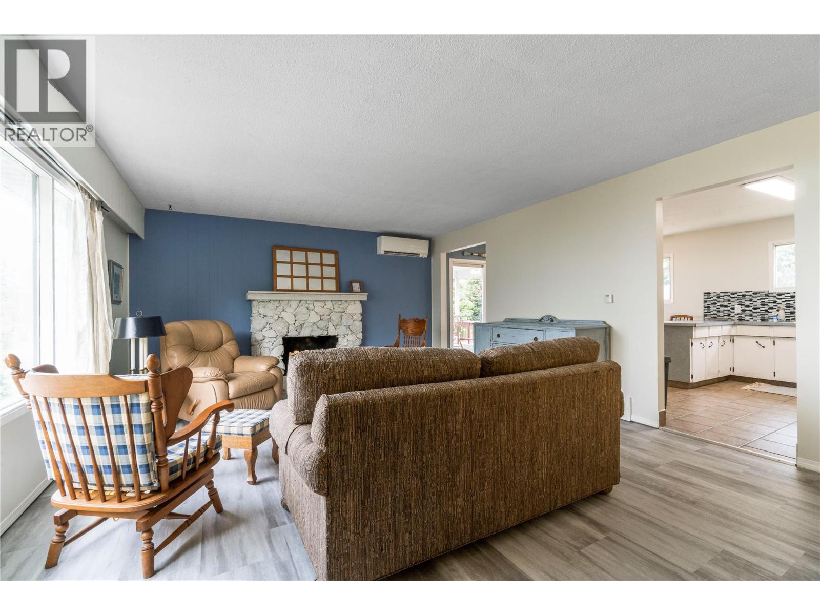 5271 Chasey Road, Celista, British Columbia  V0E 1M6 - Photo 12 - 10382985