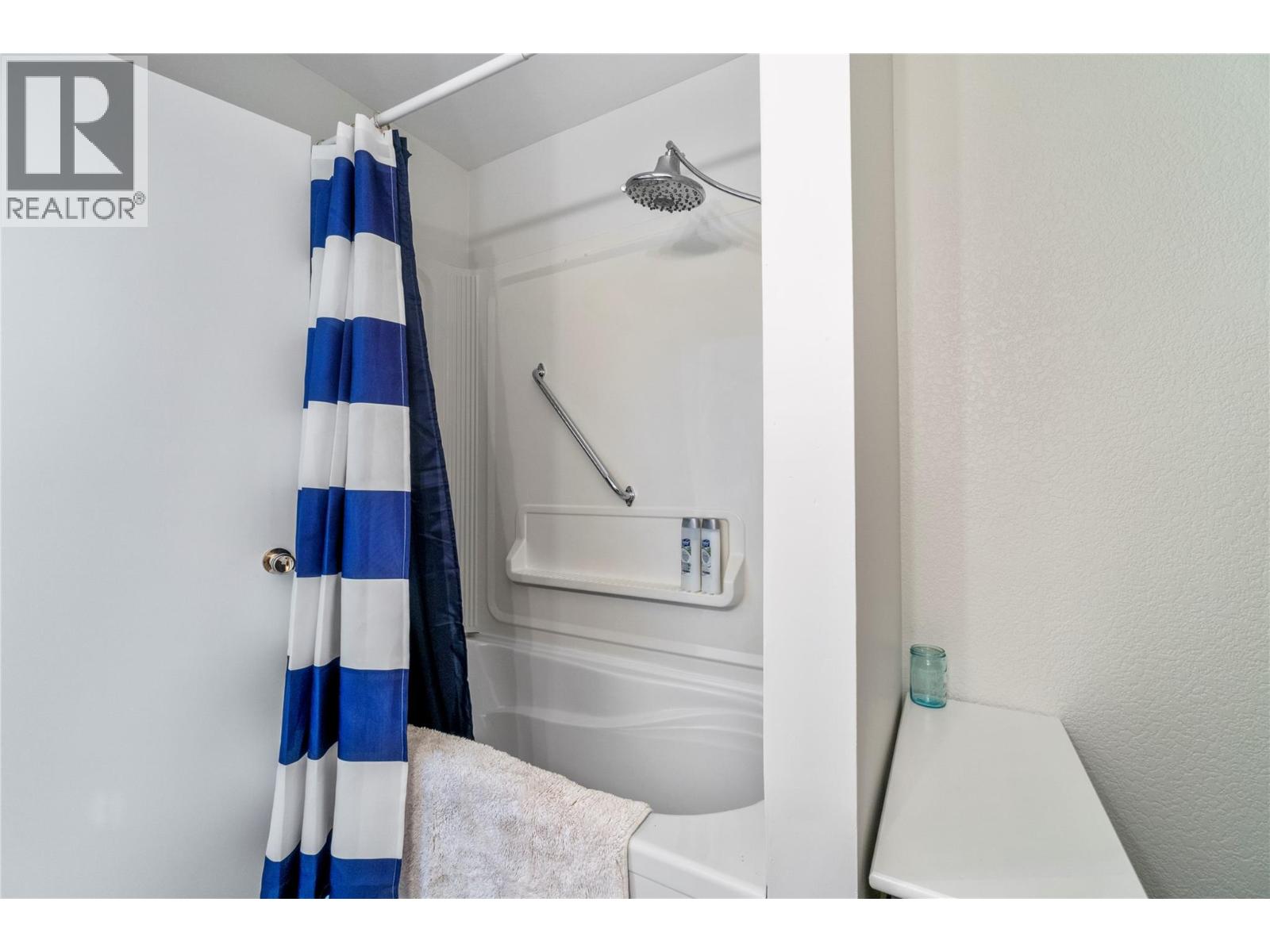 5271 Chasey Road, Celista, British Columbia  V0E 1M6 - Photo 14 - 10382985