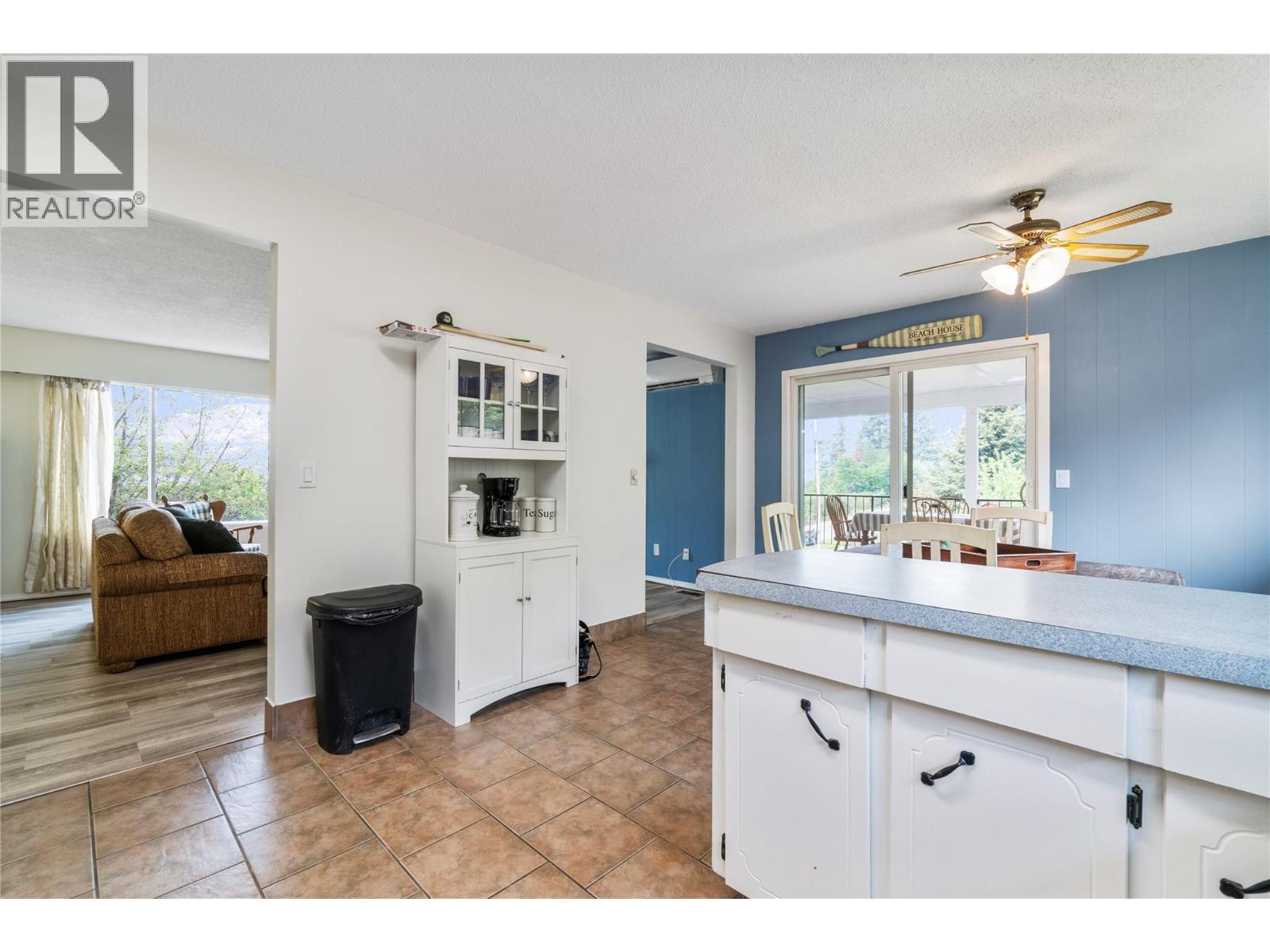 5271 Chasey Road, Celista, British Columbia  V0E 1M6 - Photo 8 - 10382985