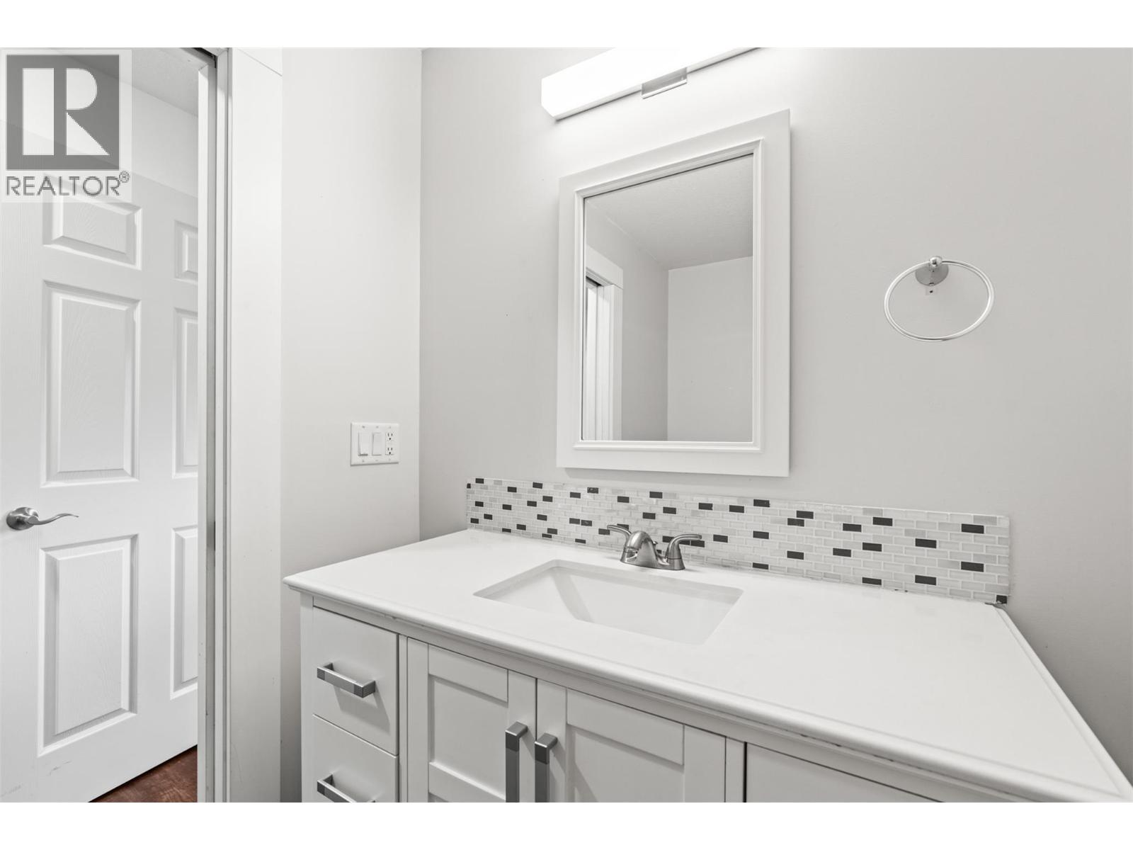 2706 38 Street, Vernon, British Columbia  V1T 6H4 - Photo 21 - 10382905