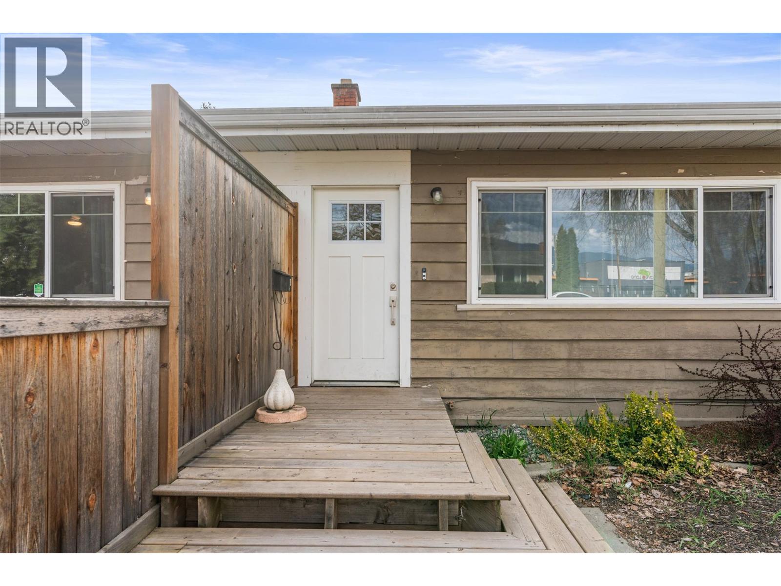 2706 38 Street, Vernon, British Columbia  V1T 6H4 - Photo 39 - 10382905