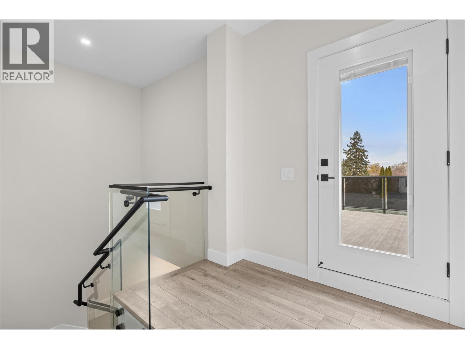 2165 Aberdeen Street, Kelowna, British Columbia  V4B 1Z8 - Photo 18 - 10382766