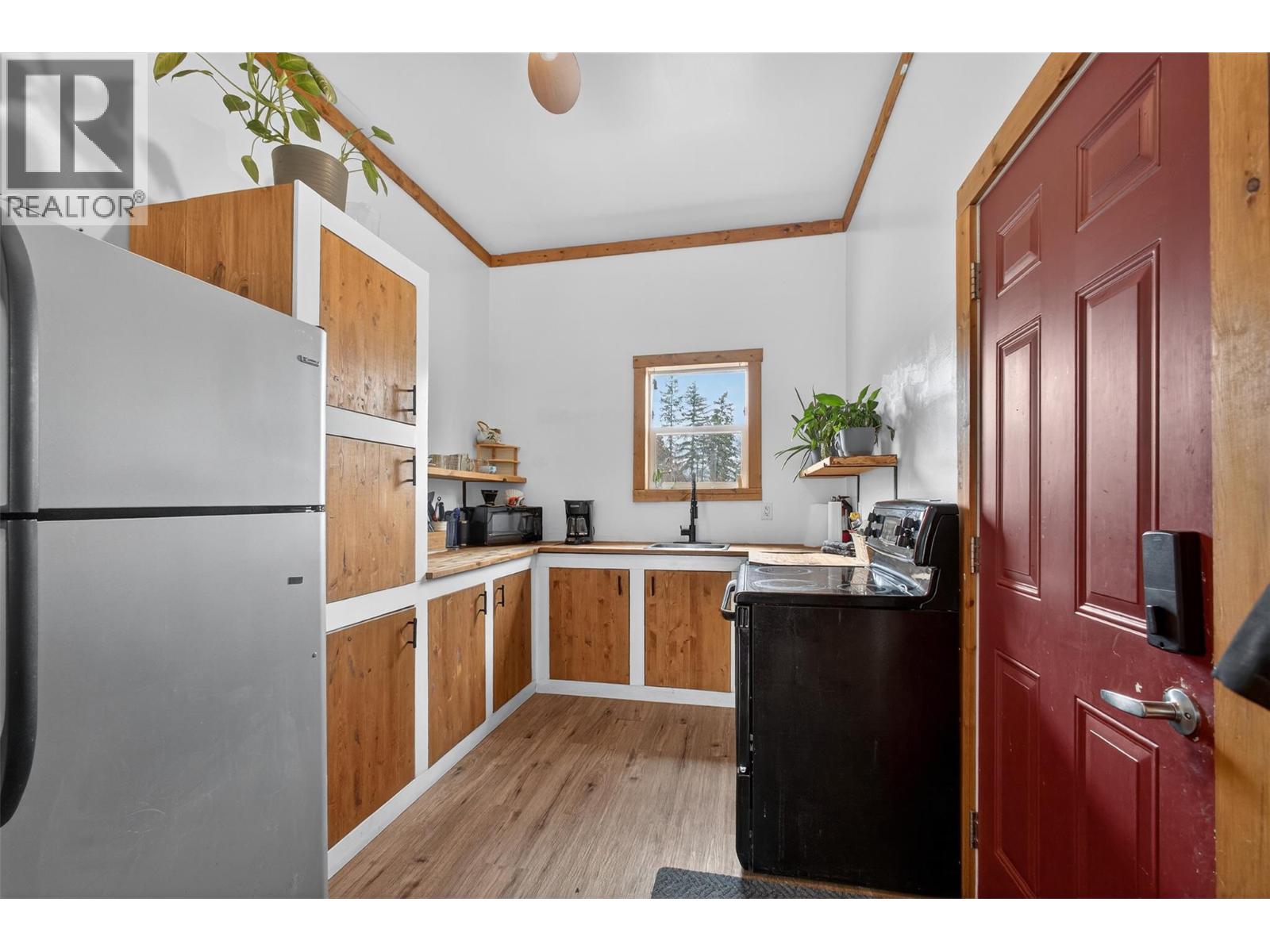 754 Wood Road, Kelowna, British Columbia  V1Z 3V6 - Photo 6 - 10382495