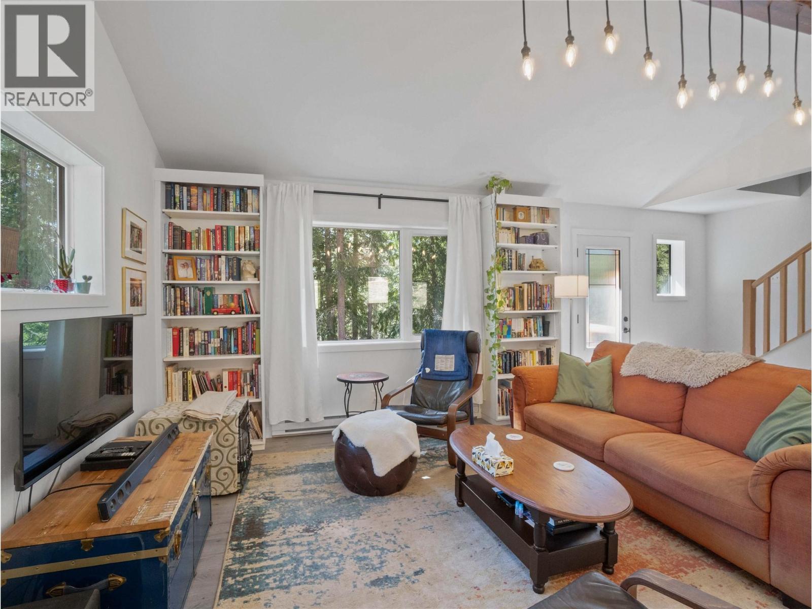 4090 Camille Road, Eagle Bay, British Columbia  V0E 1T0 - Photo 10 - 10382986