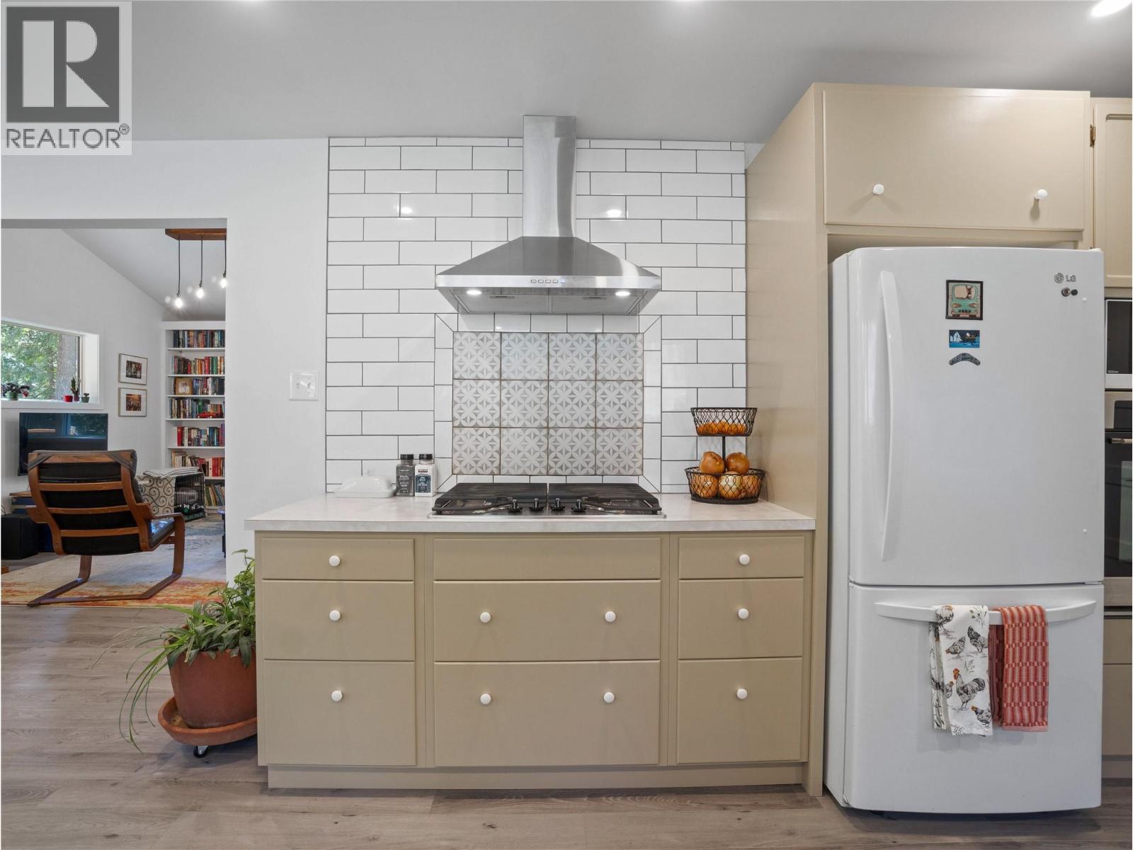 4090 Camille Road, Eagle Bay, British Columbia  V0E 1T0 - Photo 18 - 10382986