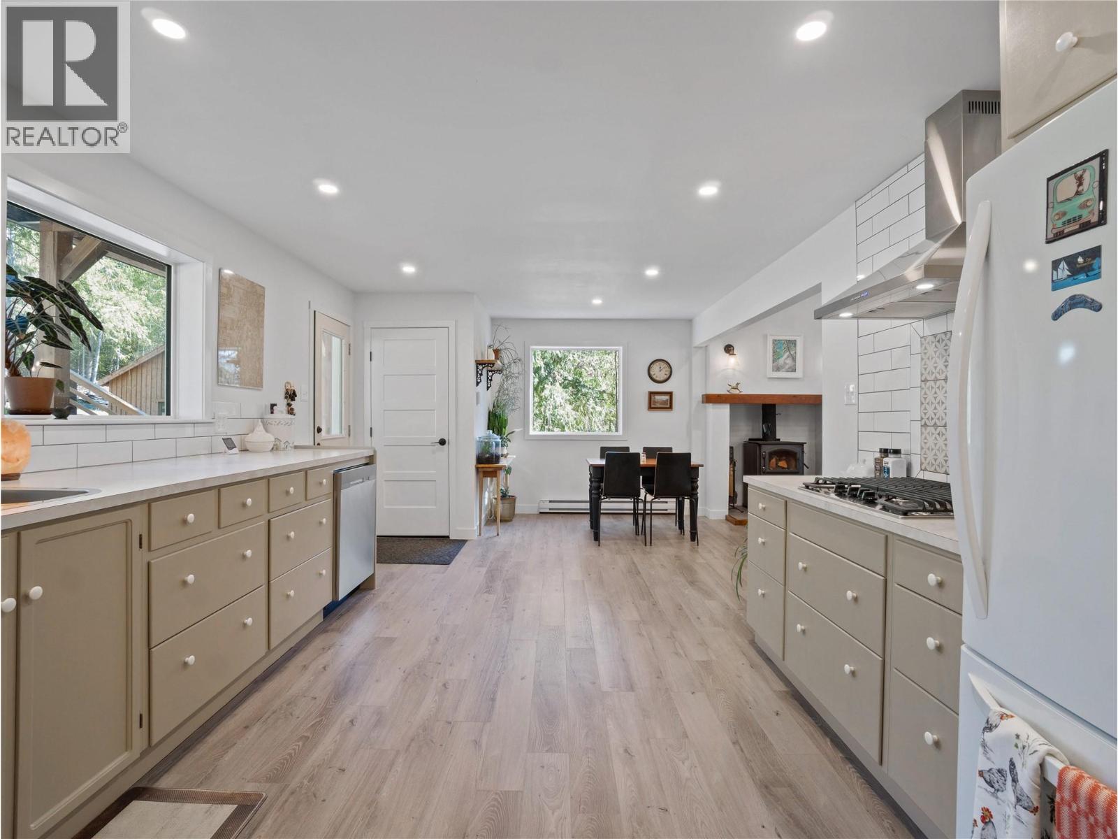 4090 Camille Road, Eagle Bay, British Columbia  V0E 1T0 - Photo 20 - 10382986