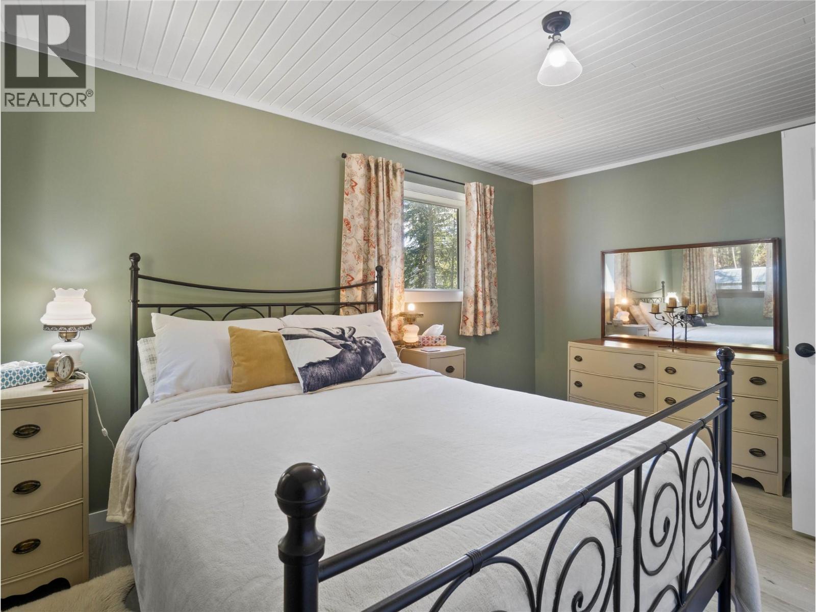 4090 Camille Road, Eagle Bay, British Columbia  V0E 1T0 - Photo 25 - 10382986