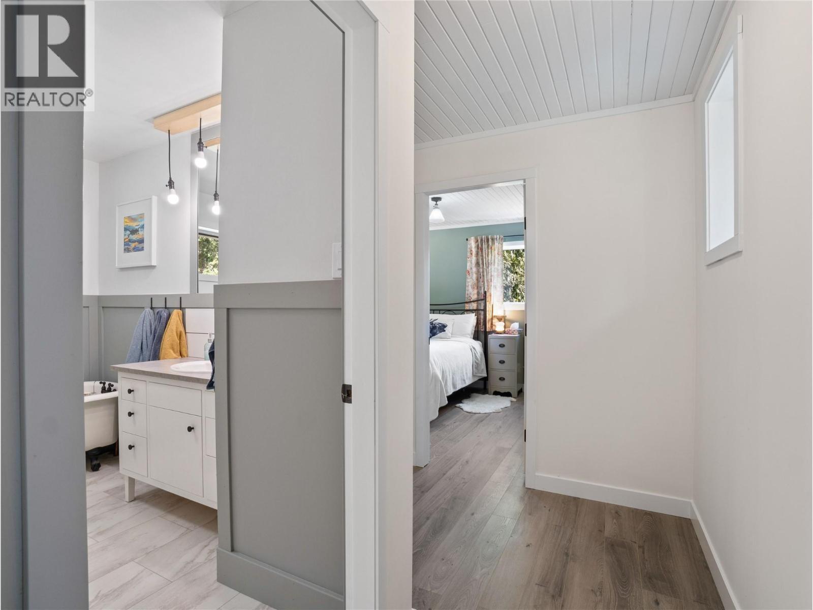 4090 Camille Road, Eagle Bay, British Columbia  V0E 1T0 - Photo 27 - 10382986