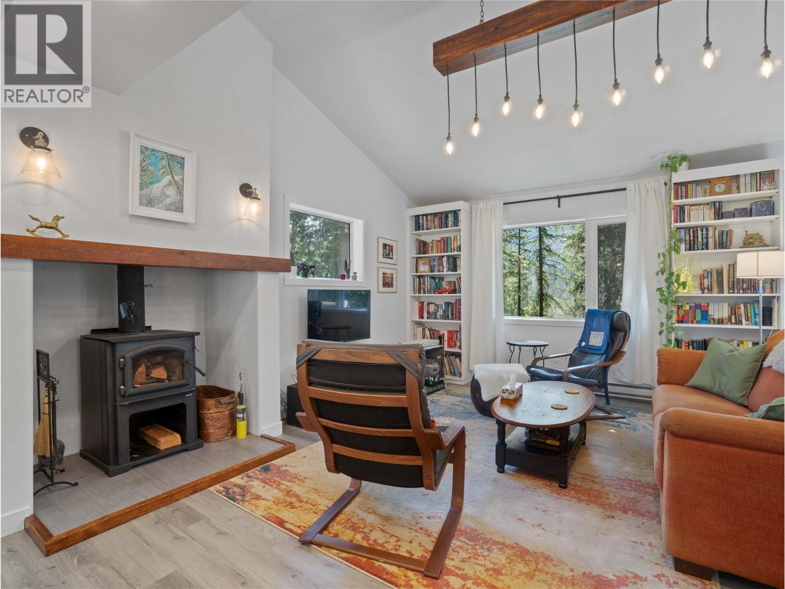 4090 Camille Road, Eagle Bay, British Columbia  V0E 1T0 - Photo 6 - 10382986