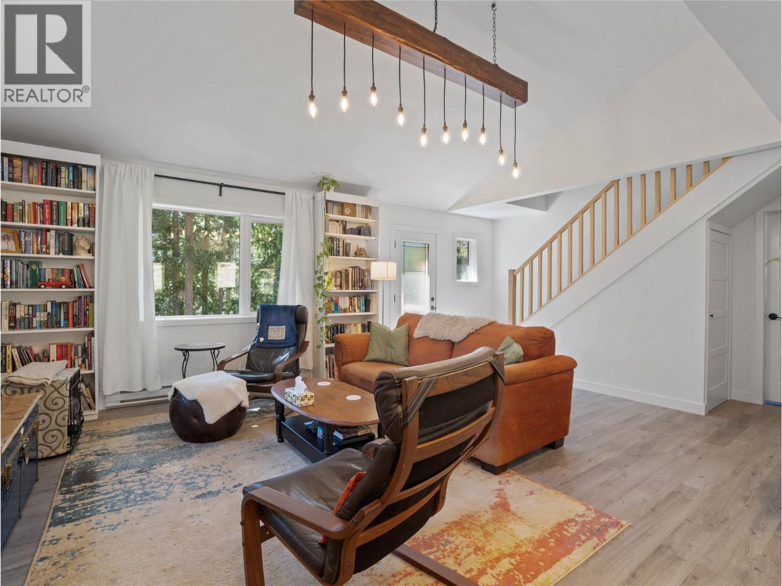 4090 Camille Road, Eagle Bay, British Columbia  V0E 1T0 - Photo 7 - 10382986