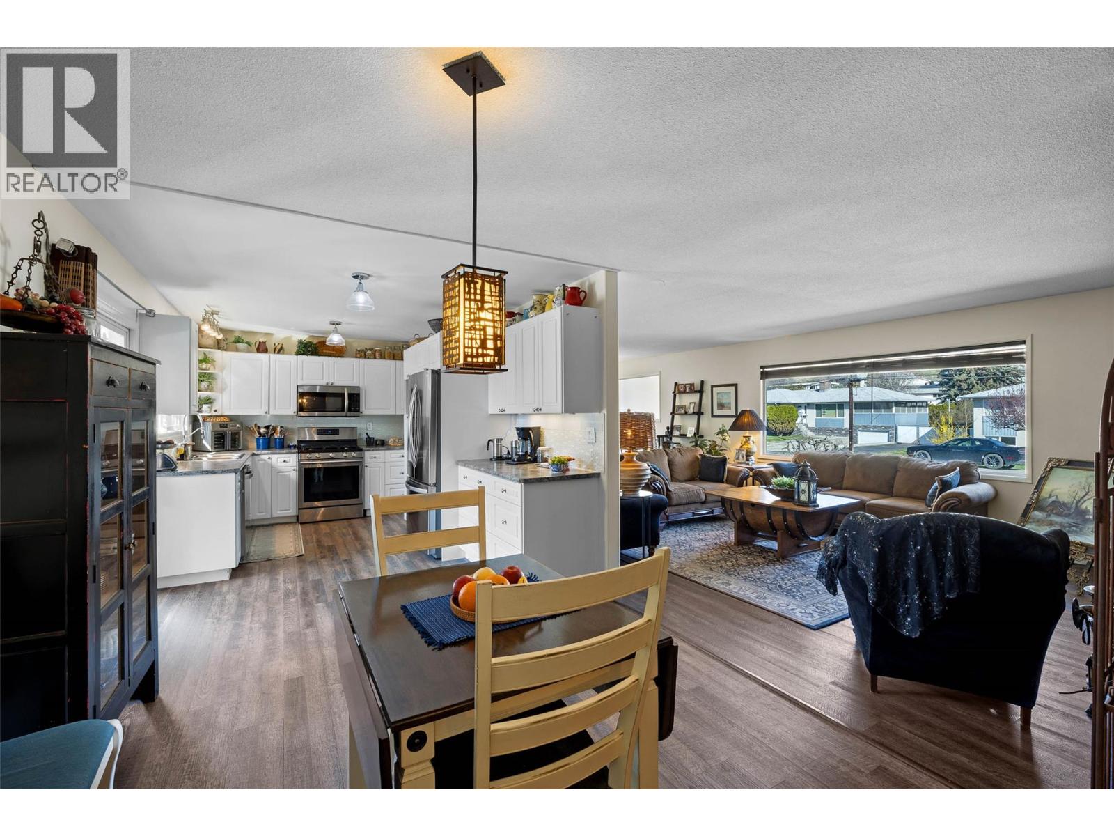 841 Sicamore Drive, Kamloops, British Columbia  V2B 6S1 - Photo 13 - 10382873