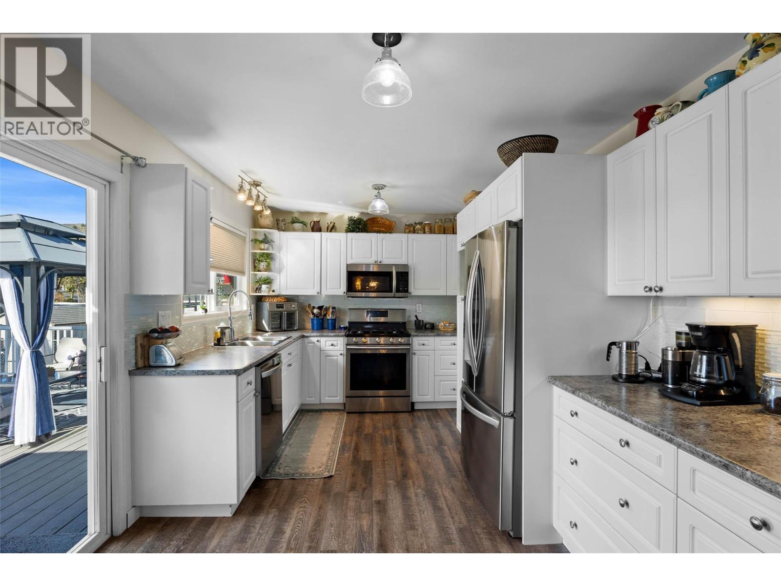 841 Sicamore Drive, Kamloops, British Columbia  V2B 6S1 - Photo 16 - 10382873