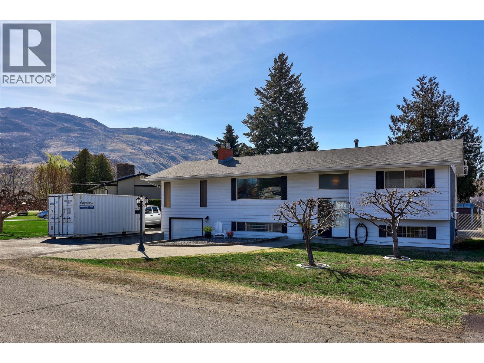 841 Sicamore Drive, Kamloops, British Columbia  V2B 6S1 - Photo 3 - 10382873