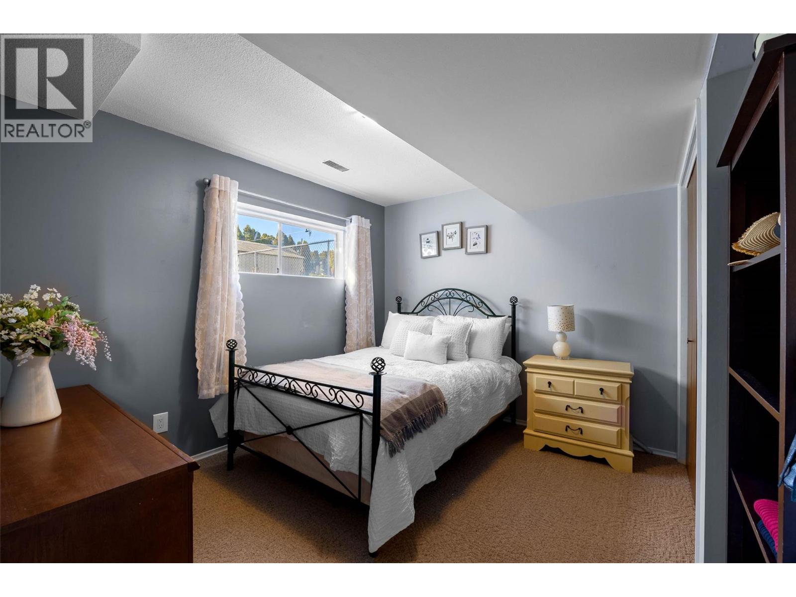 841 Sicamore Drive, Kamloops, British Columbia  V2B 6S1 - Photo 32 - 10382873