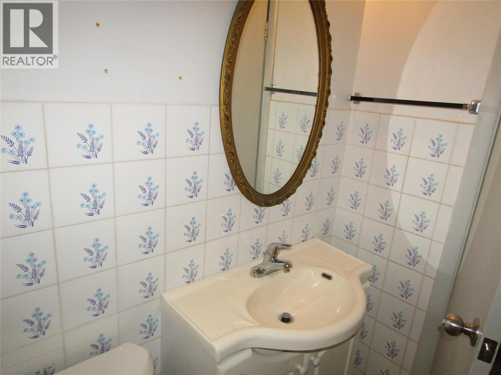 7643 21st Street, Grand Forks, British Columbia  V0H 1H2 - Photo 12 - 10382624