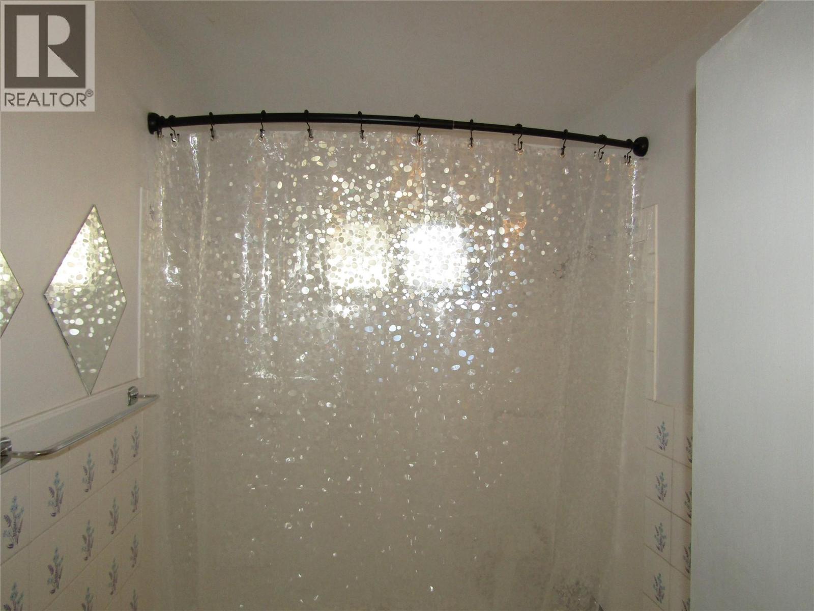 7643 21st Street, Grand Forks, British Columbia  V0H 1H2 - Photo 13 - 10382624