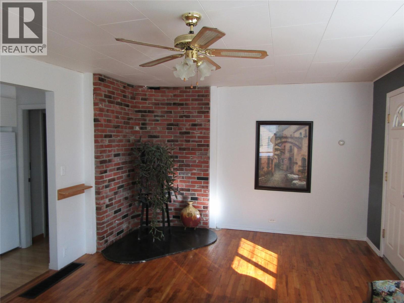 7643 21st Street, Grand Forks, British Columbia  V0H 1H2 - Photo 4 - 10382624