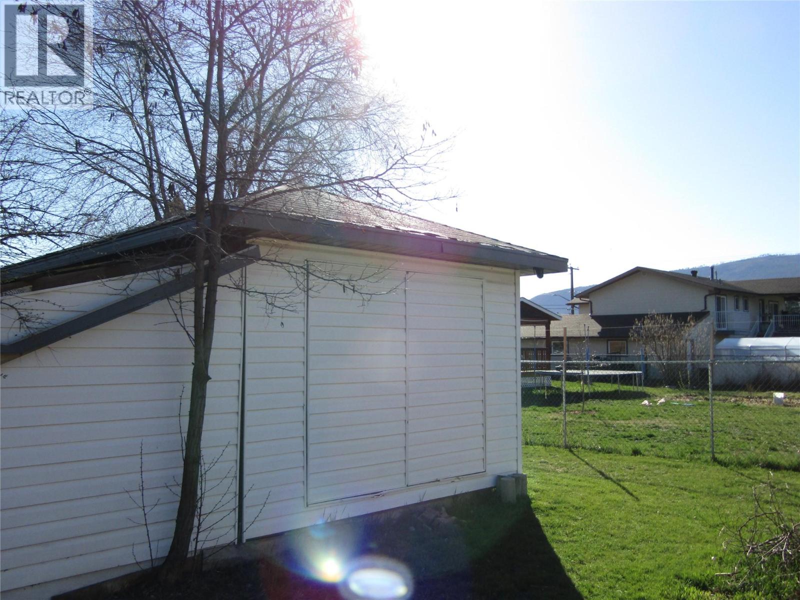 7643 21st Street, Grand Forks, British Columbia  V0H 1H2 - Photo 41 - 10382624