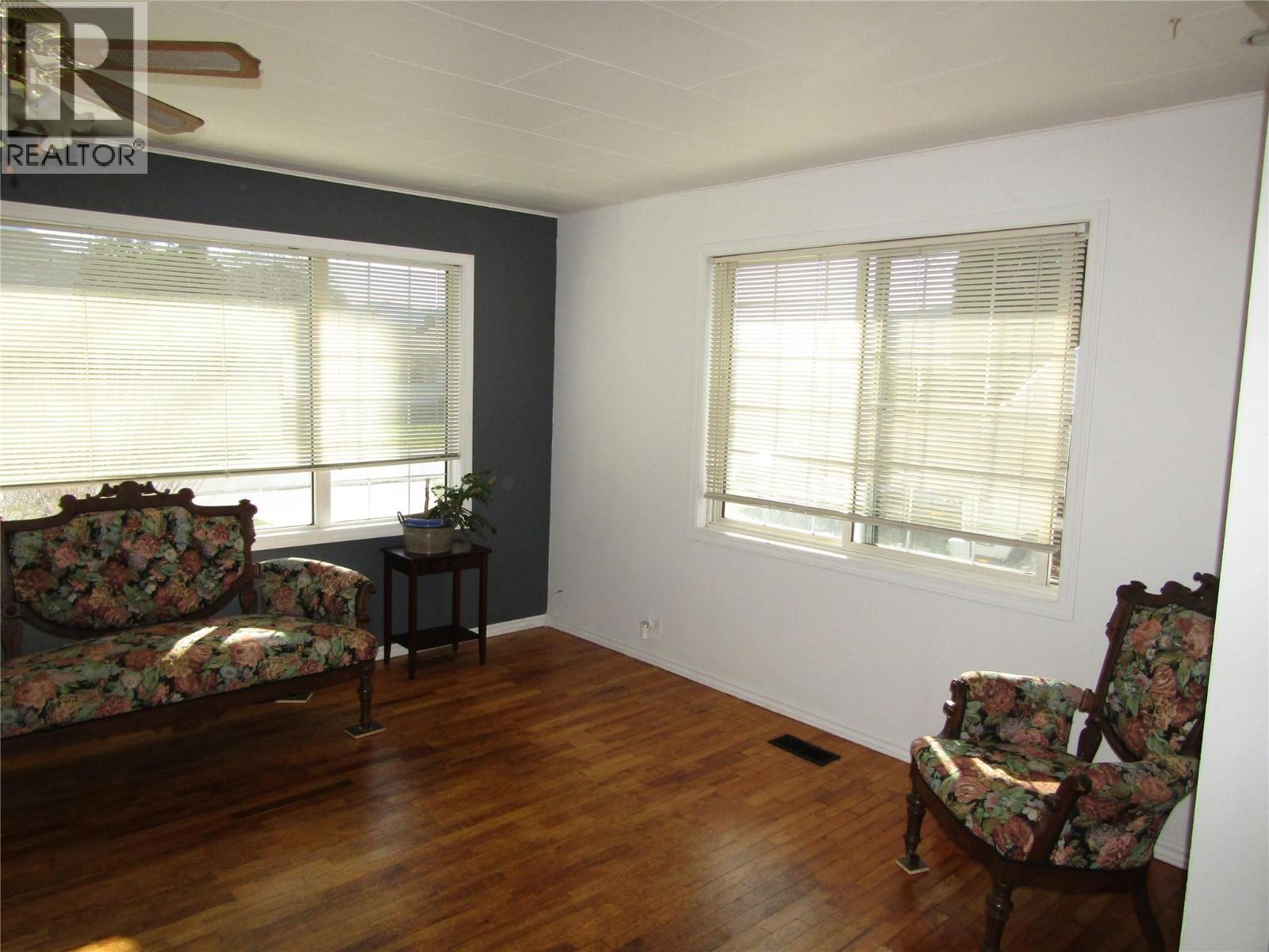 7643 21st Street, Grand Forks, British Columbia  V0H 1H2 - Photo 7 - 10382624