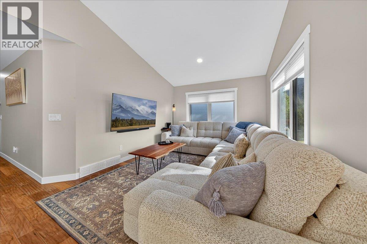 989 Swansea View Road Unit# 10, Windermere, British Columbia  V0A 1K3 - Photo 14 - 10382425