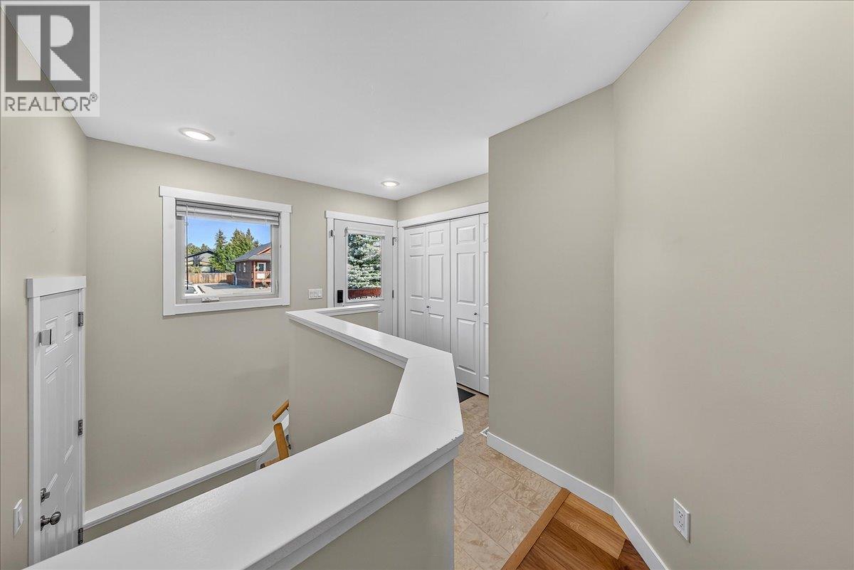 989 Swansea View Road Unit# 10, Windermere, British Columbia  V0A 1K3 - Photo 5 - 10382425