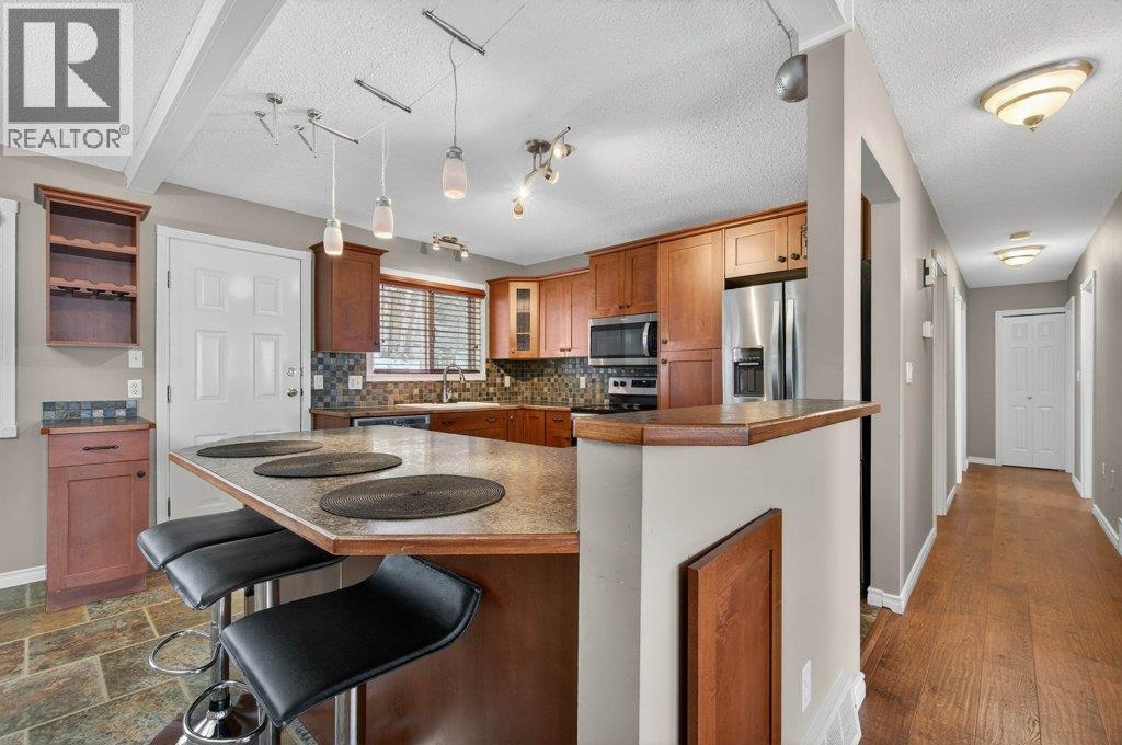 1610 16 Avenue Se, Salmon Arm, British Columbia  V1E 2M7 - Photo 14 - 10382997