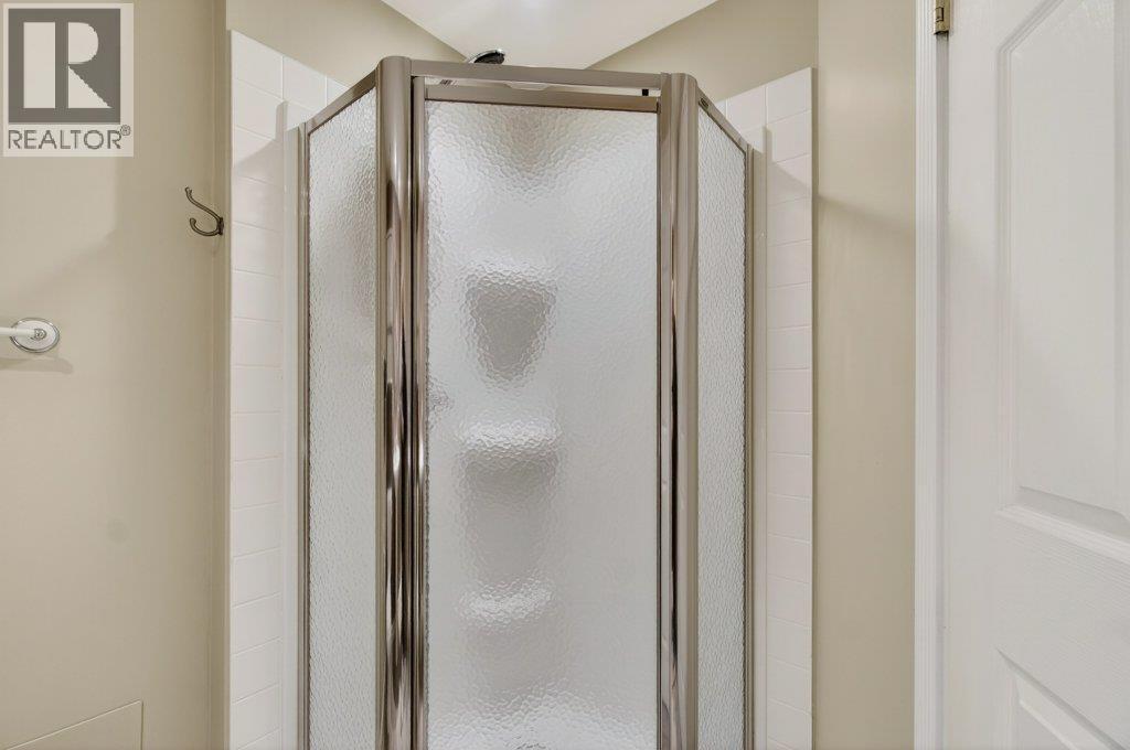 1610 16 Avenue Se, Salmon Arm, British Columbia  V1E 2M7 - Photo 37 - 10382997