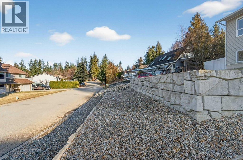 1610 16 Avenue Se, Salmon Arm, British Columbia  V1E 2M7 - Photo 56 - 10382997