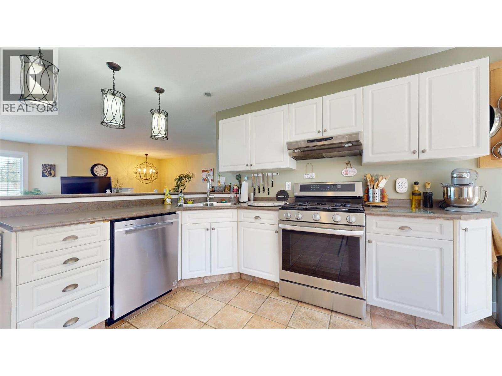 1425 16th Street S, Cranbrook, British Columbia  V1C 6R5 - Photo 9 - 10381678