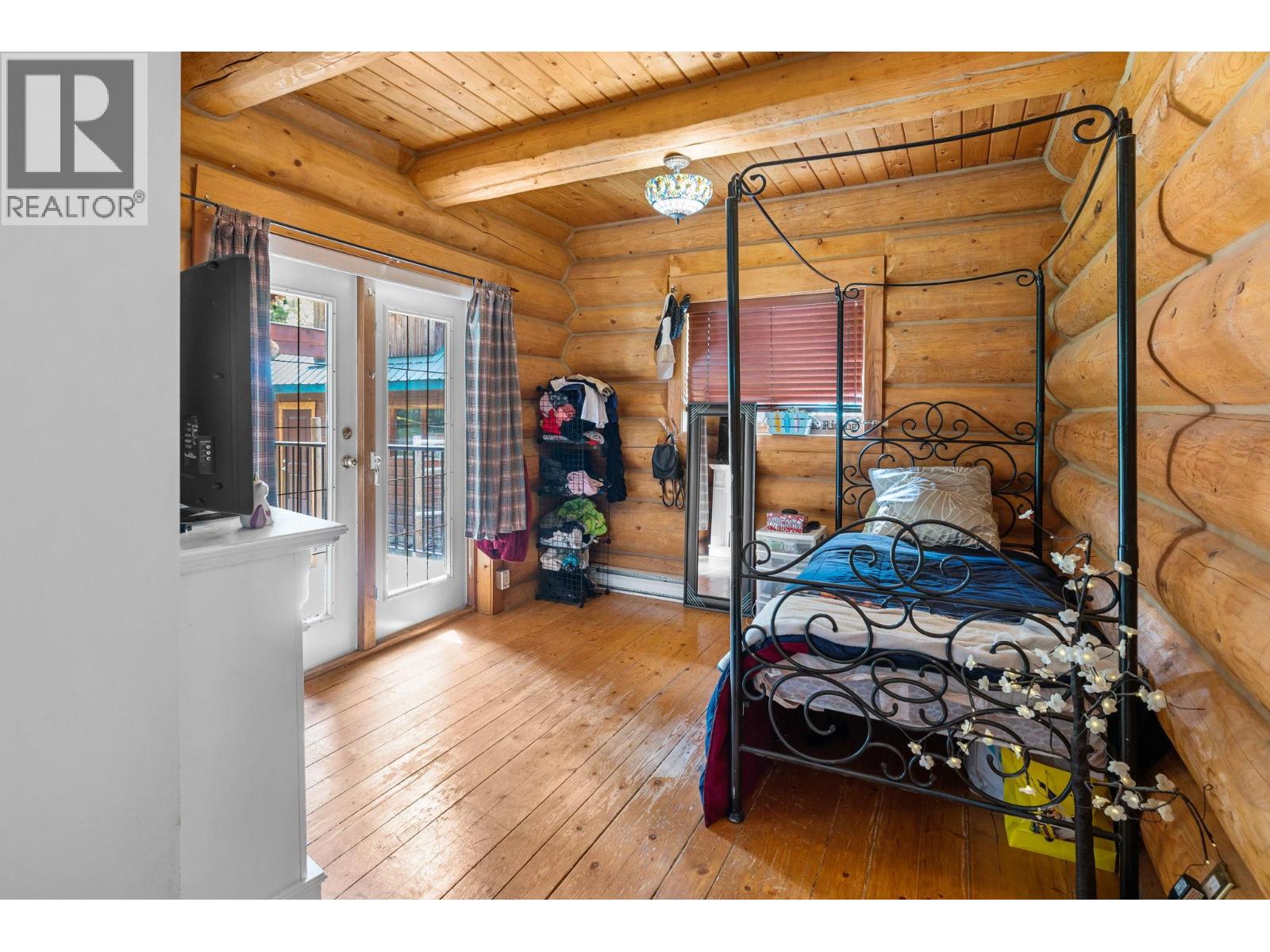 9360 Sunrise Place, Idabel Lake, British Columbia  V1P 1P4 - Photo 16 - 10382998