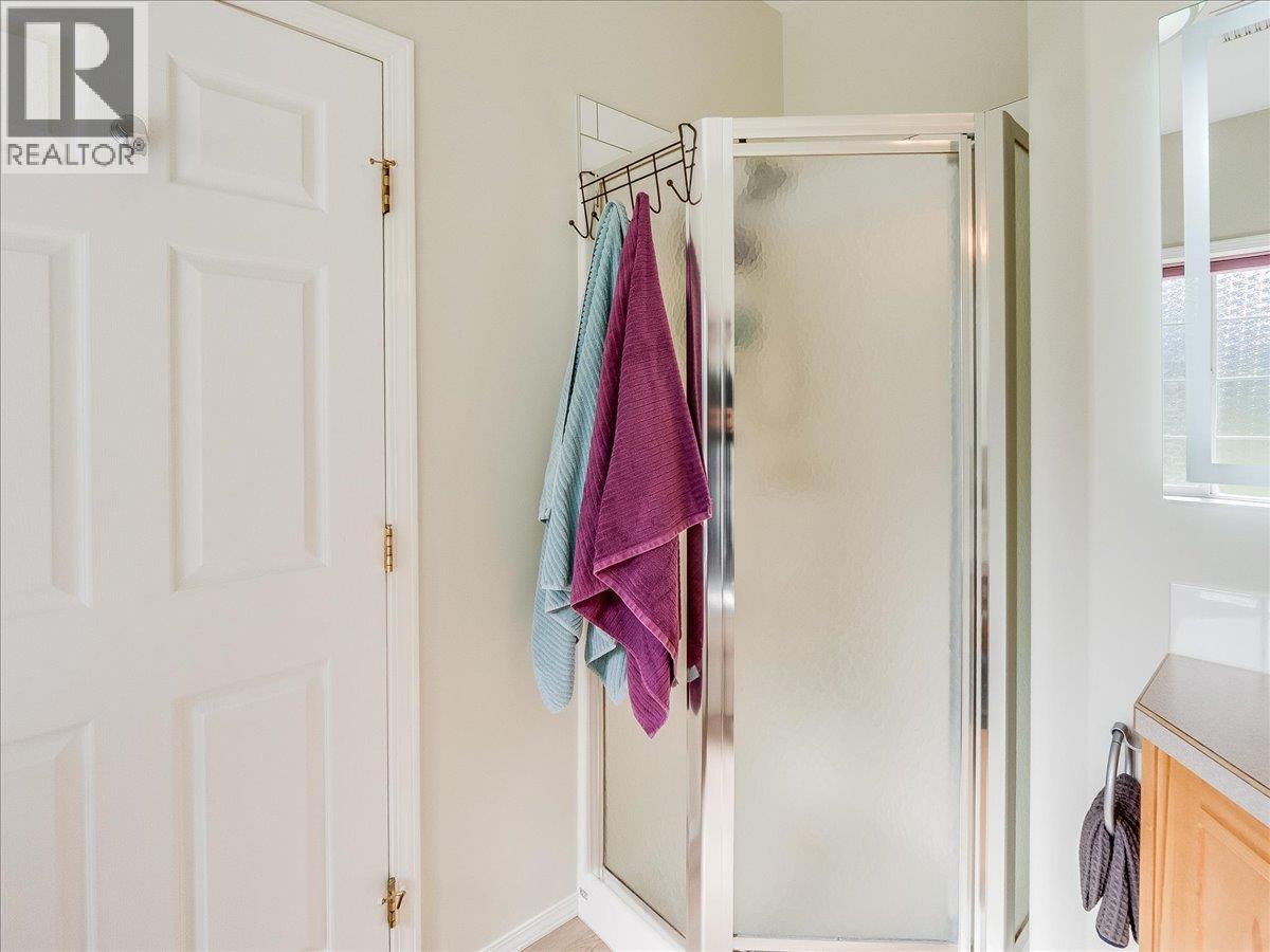 1750 Green Road, Fruitvale, British Columbia  V0G 1L1 - Photo 22 - 10382634