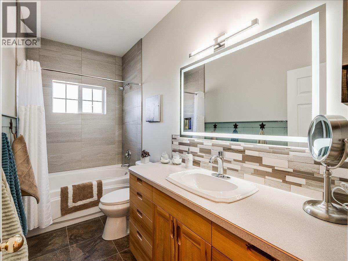 1750 Green Road, Fruitvale, British Columbia  V0G 1L1 - Photo 30 - 10382634