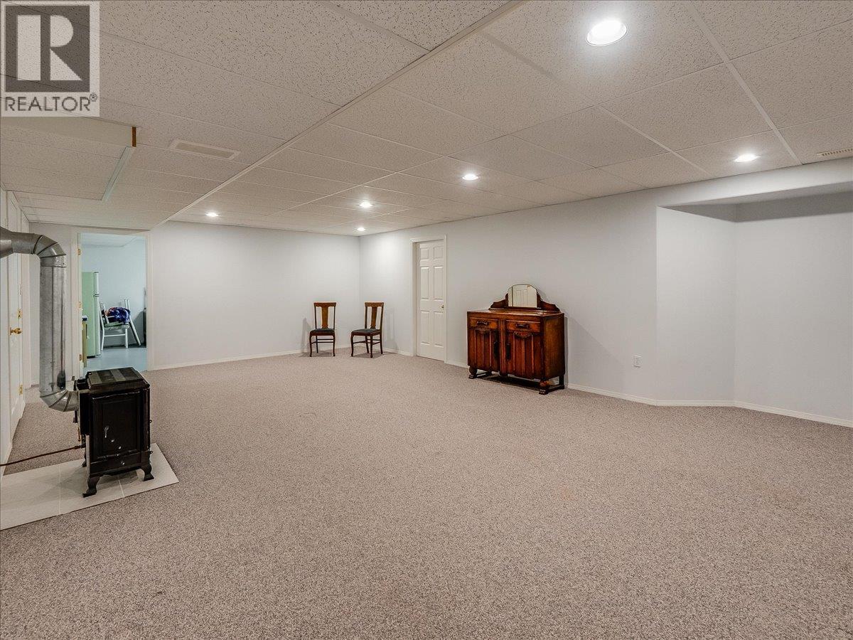 1750 Green Road, Fruitvale, British Columbia  V0G 1L1 - Photo 31 - 10382634