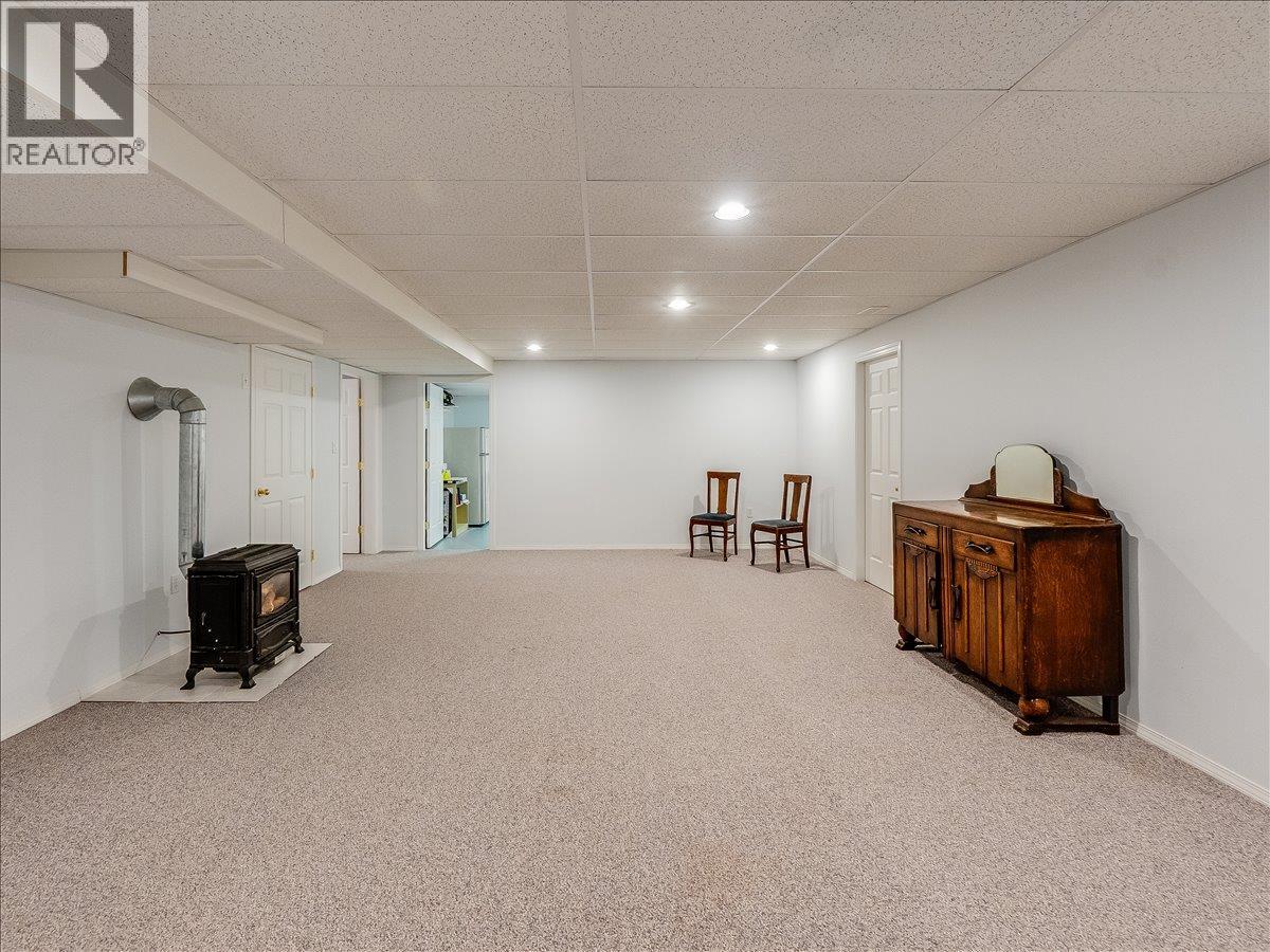 1750 Green Road, Fruitvale, British Columbia  V0G 1L1 - Photo 34 - 10382634