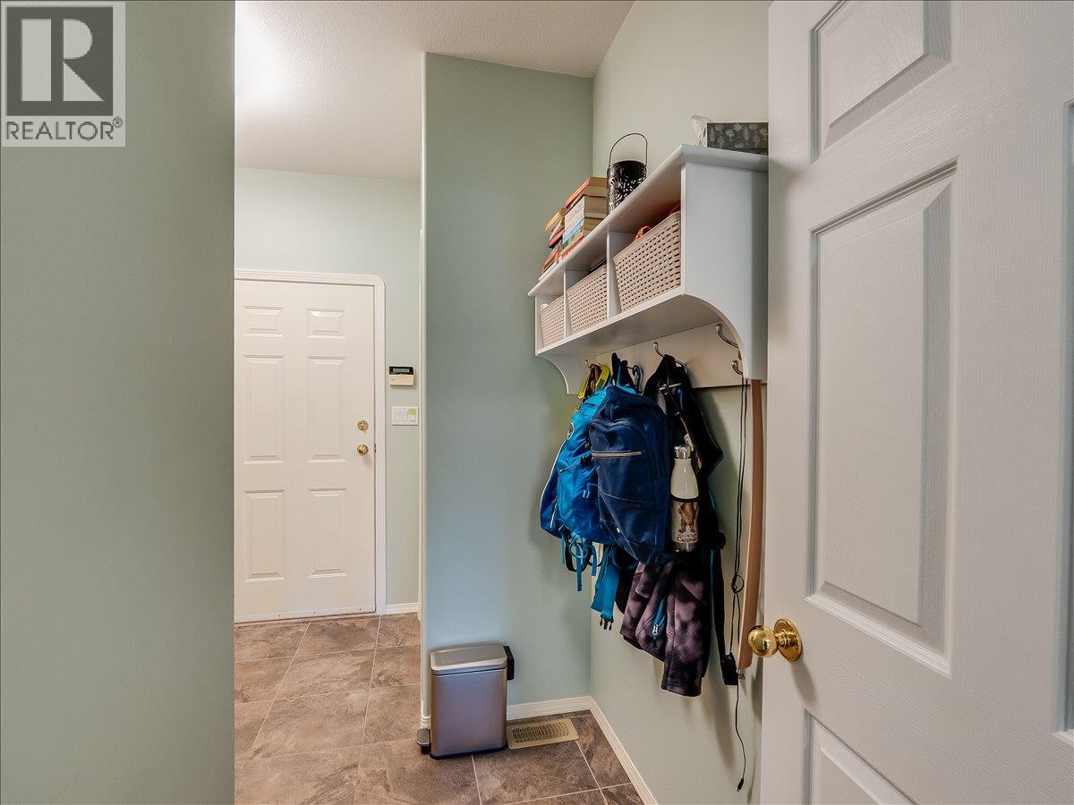 1750 Green Road, Fruitvale, British Columbia  V0G 1L1 - Photo 42 - 10382634