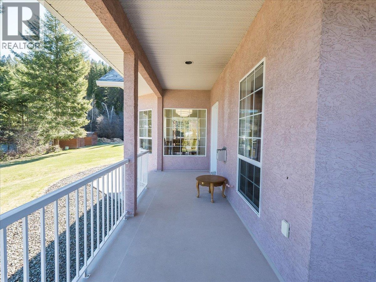 1750 Green Road, Fruitvale, British Columbia  V0G 1L1 - Photo 51 - 10382634