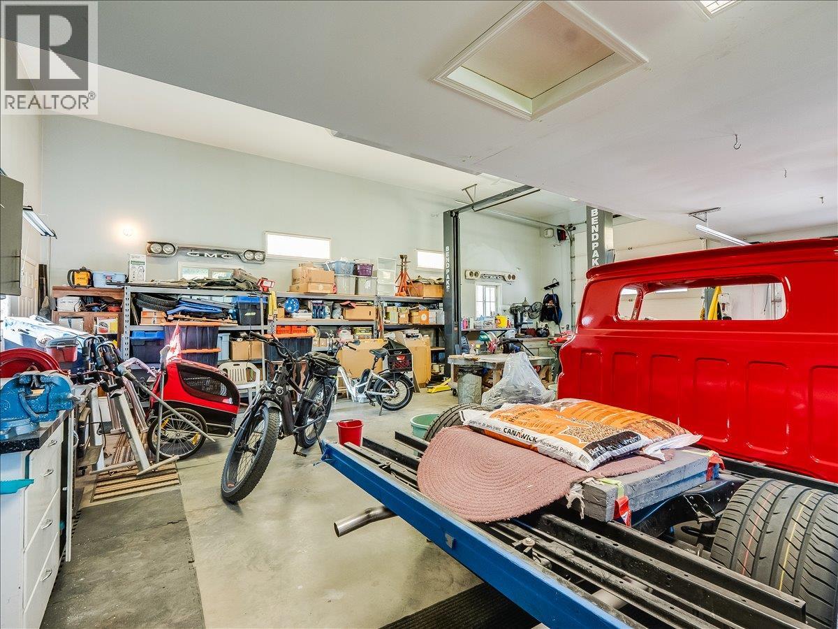 1750 Green Road, Fruitvale, British Columbia  V0G 1L1 - Photo 58 - 10382634