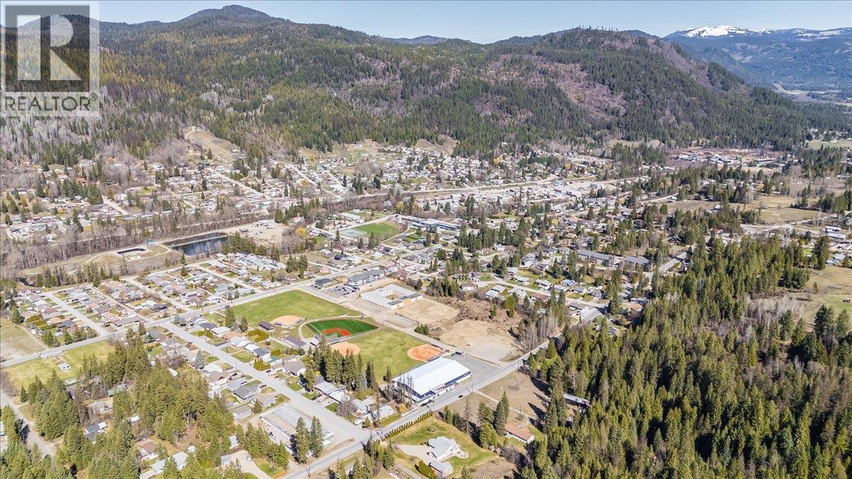 1750 Green Road, Fruitvale, British Columbia  V0G 1L1 - Photo 80 - 10382634