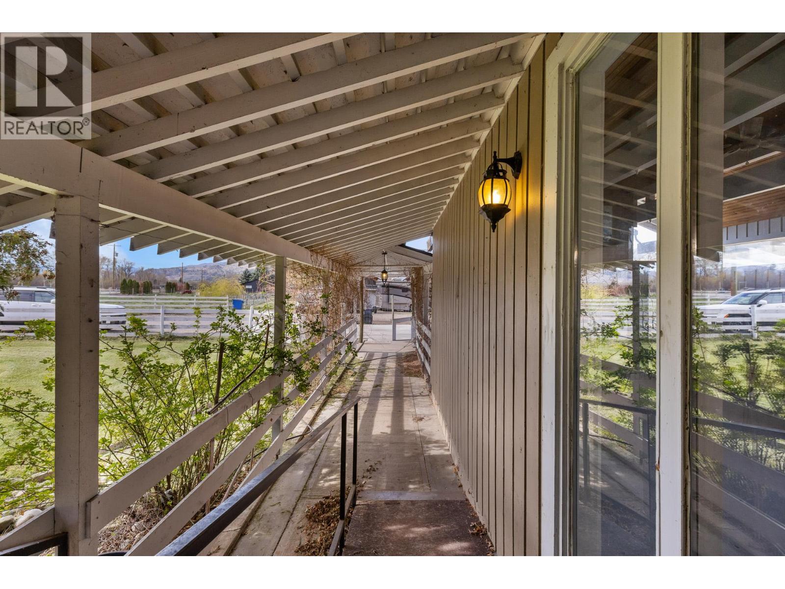 8134 River Road, Oliver, British Columbia  V0H 1T7 - Photo 16 - 10383022