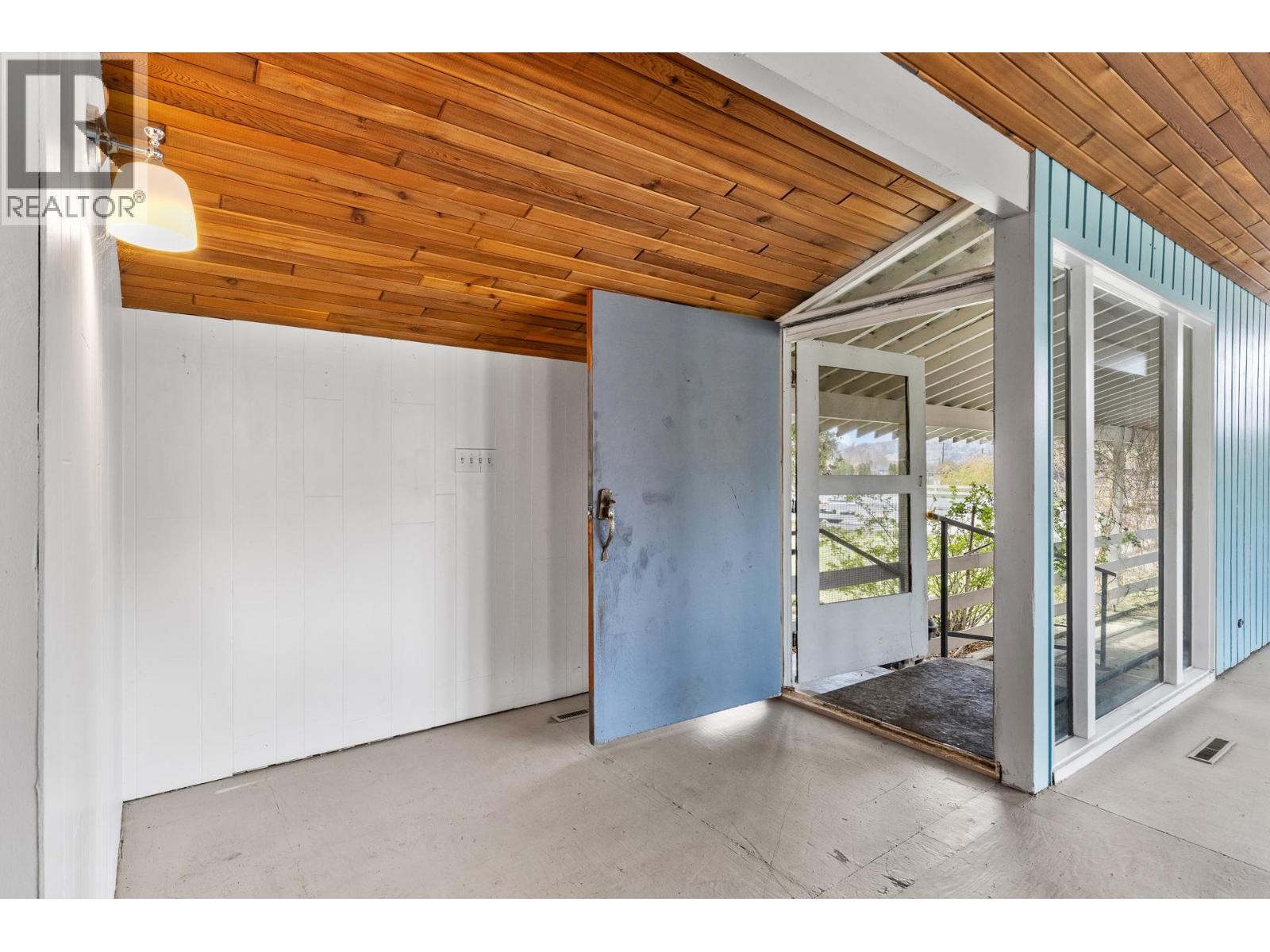 8134 River Road, Oliver, British Columbia  V0H 1T7 - Photo 17 - 10383022